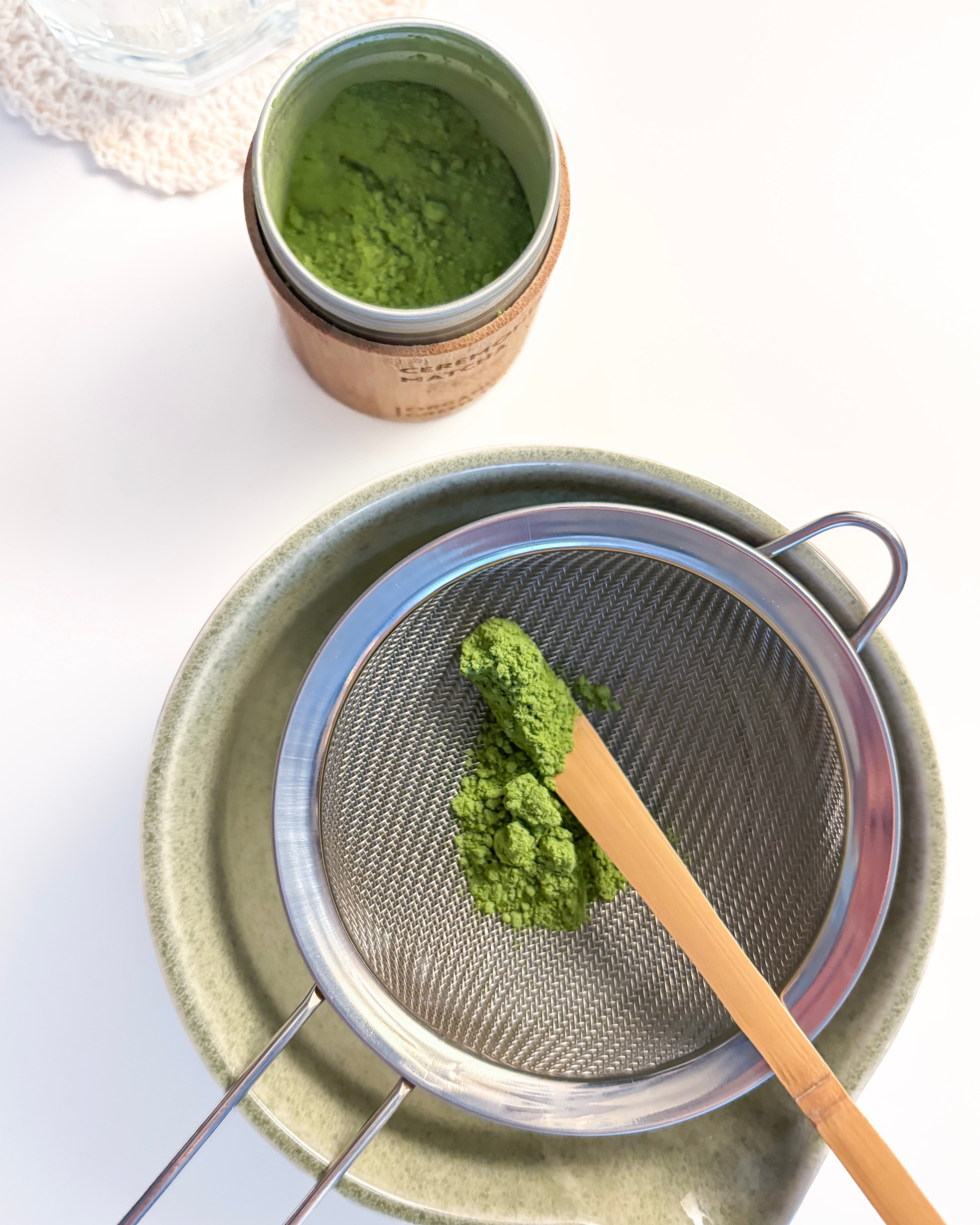 Matcha Pulver abmessen